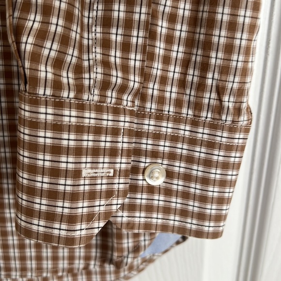 button down - Picture 2 of 3